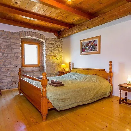 Mala Hiza Villa