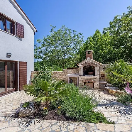 Mala Hiza Villa